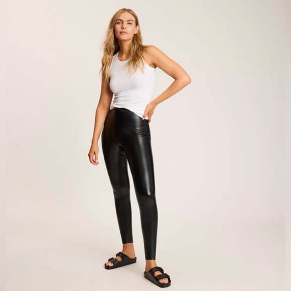 Commando Faux Leather Leggings Black Pull-On Stretch Pants Size L - NWT - Picture 6 of 9